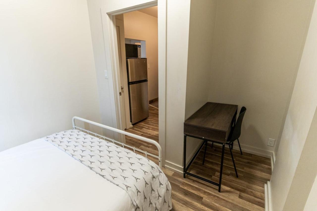 Lovely 2 Level Suite Hamilton Buitenkant foto